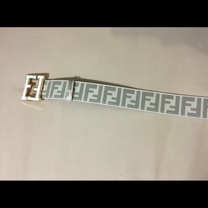 Fendi belt NEED GONE